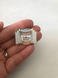 Coffee & Books Enamel Pin – Cute Literary Accessory